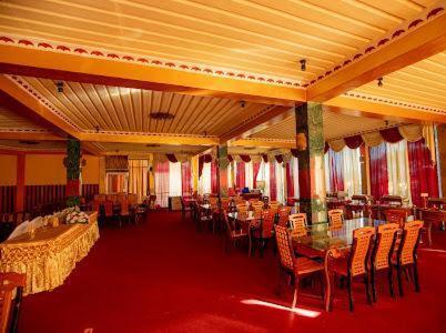 Delma Mount View Hotel Kandy Exterior photo