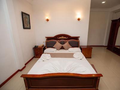 Delma Mount View Hotel Kandy Exterior photo