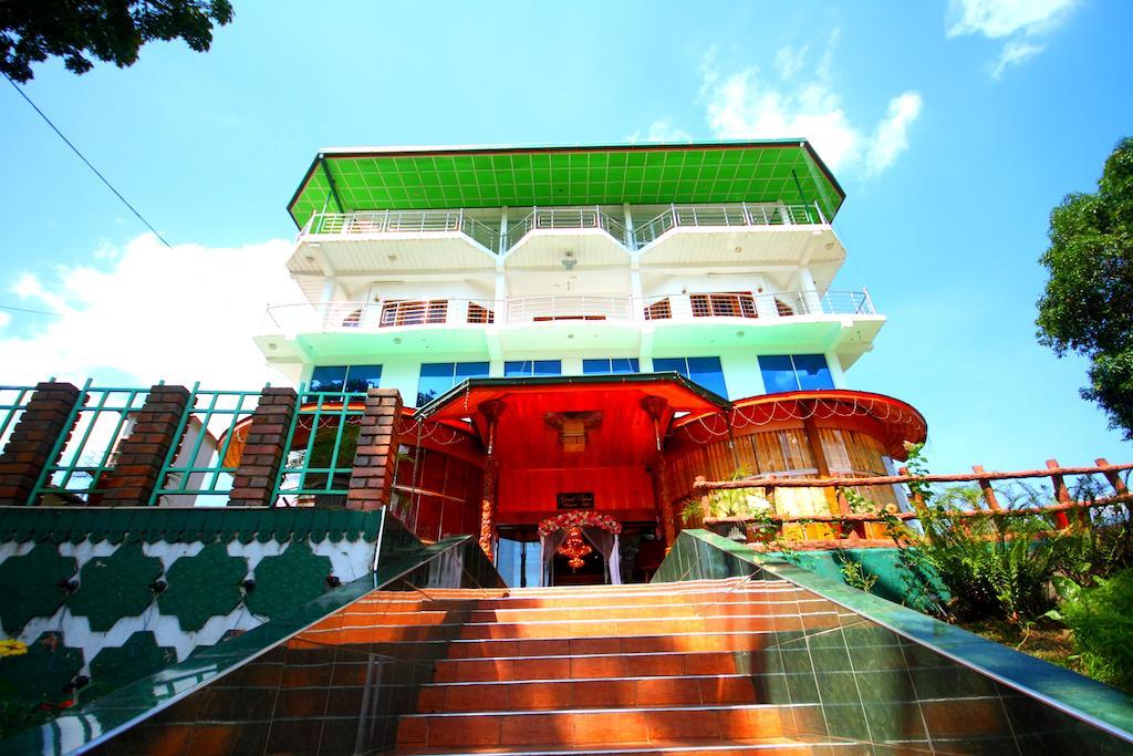 Delma Mount View Hotel Kandy Exterior photo